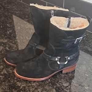 UGG Black Shearling-Lined Winter Boots